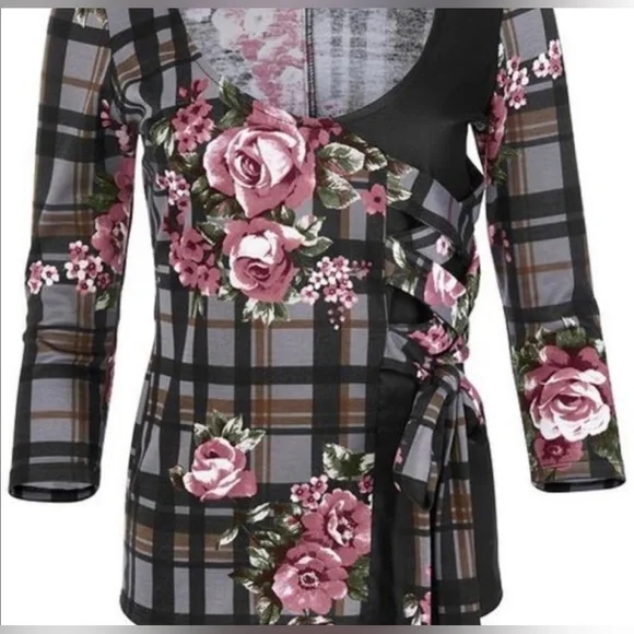 🌟PRICE REDUCED🌟FLORAL 💐PLAID Pink Black Faux Leather 3/4 Sleeve Top SIDE TIE - Picture 1 of 12